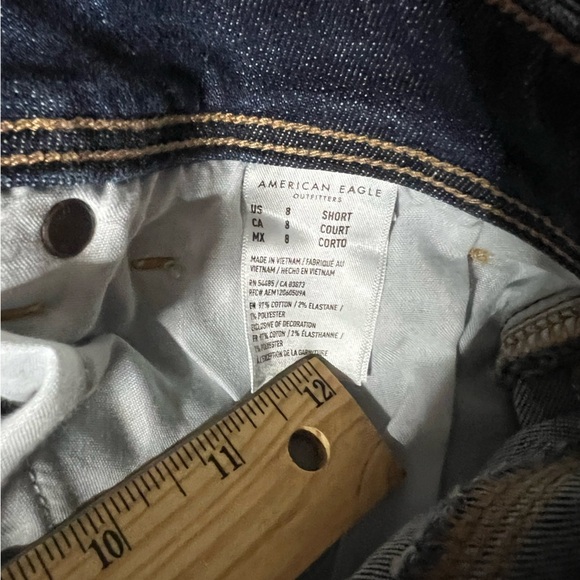 Women's 8 Short Kickboot American Eagle Jeans NEW - Picture 4 of 7